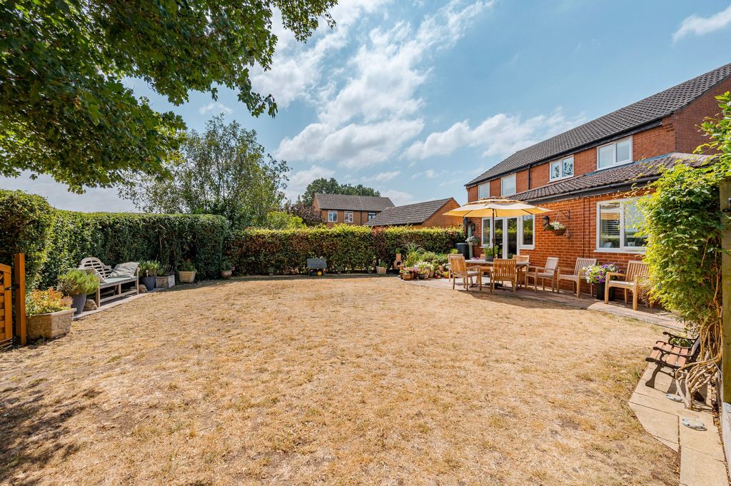 Property photo 2 of 29