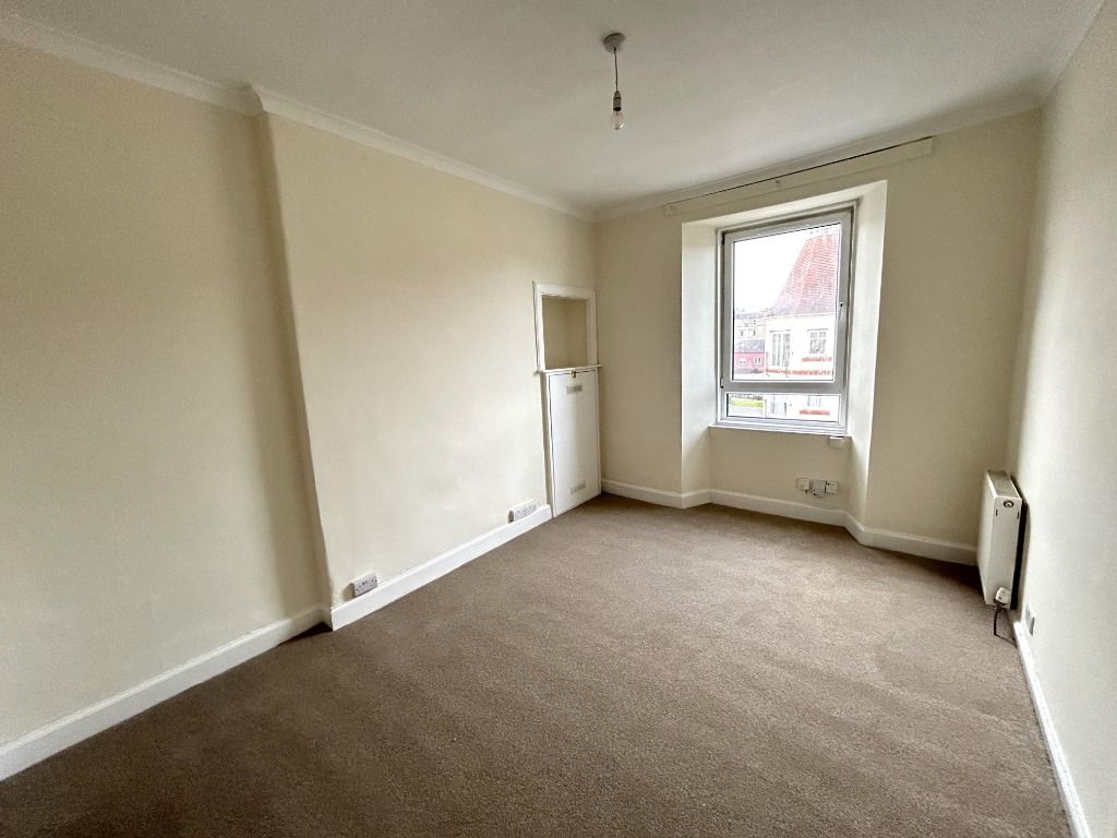 Property photo 3 of 9 Photo 3