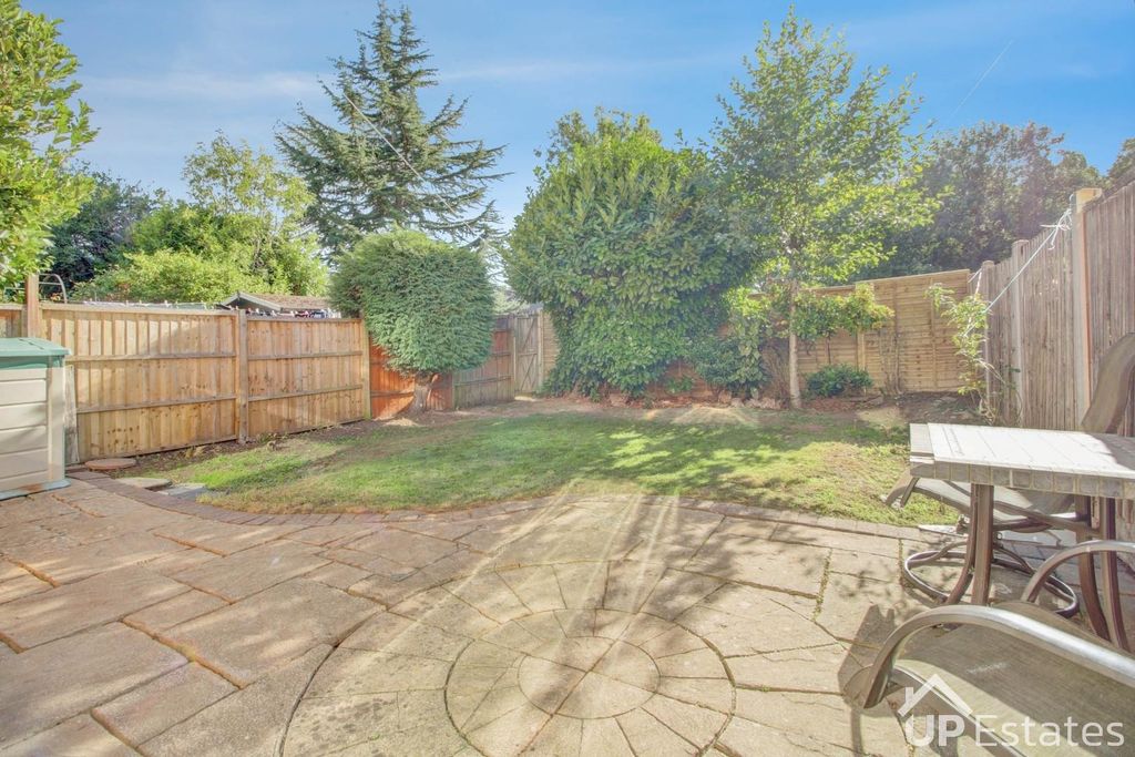 Property photo 2 of 23