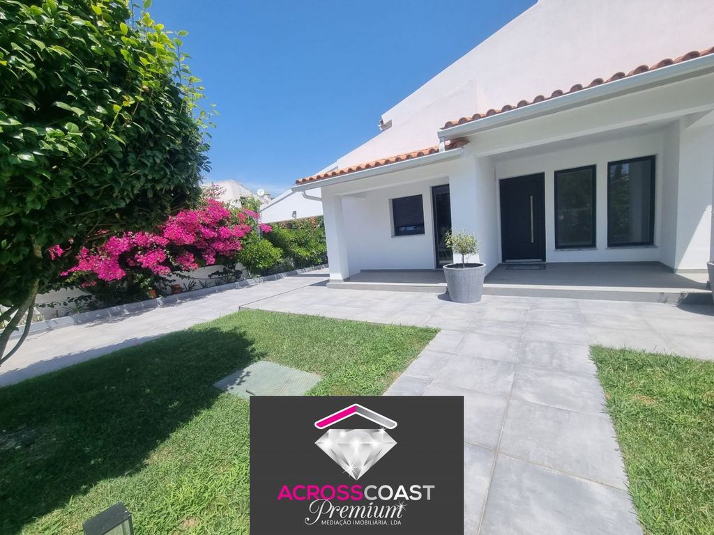 Property photo 2 of 60