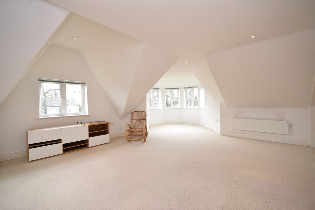 Property photo 1 of 17 Picture No. 25