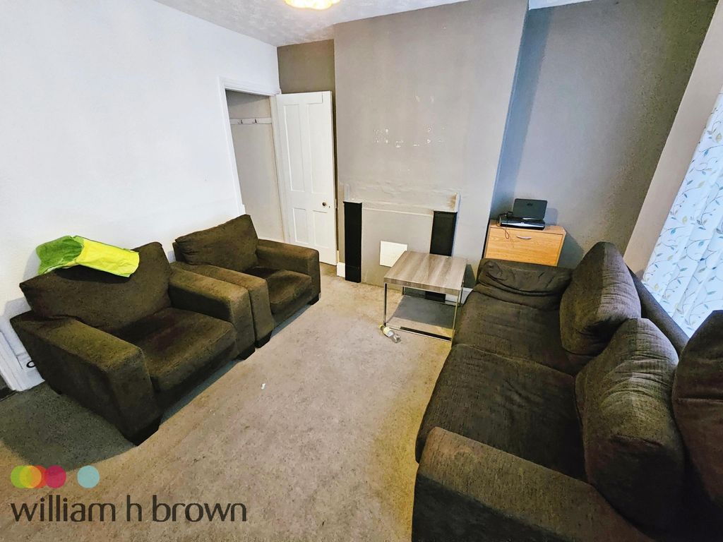 Property photo 2 of 10 Image