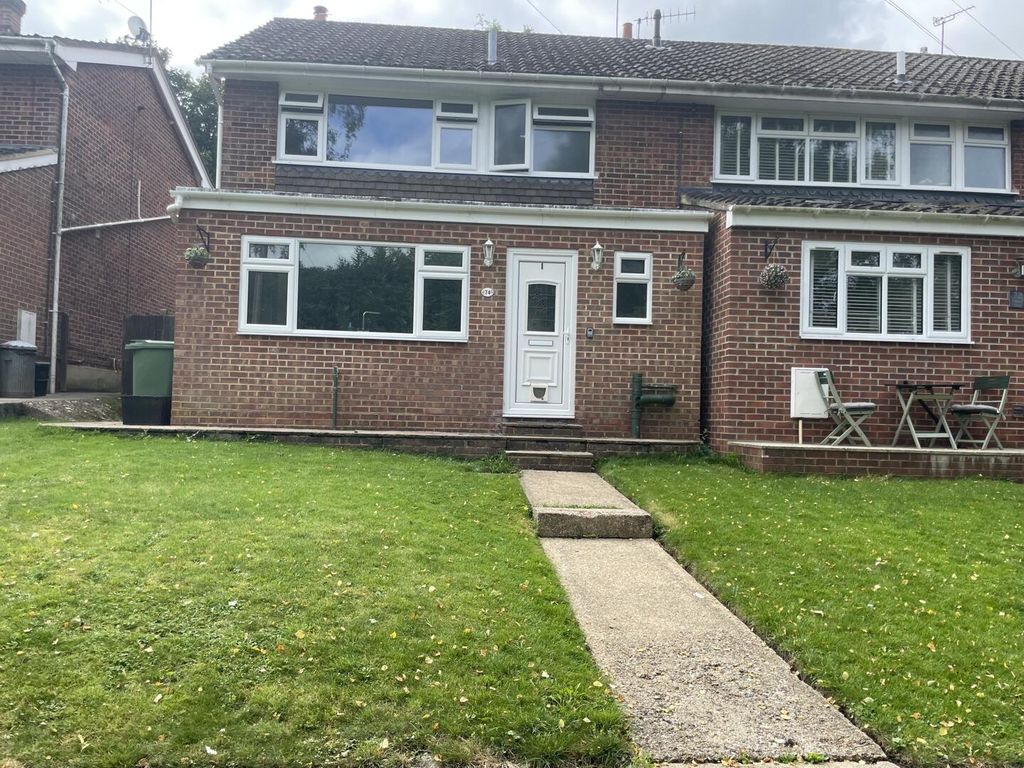 Property photo 1 of 1 Front (Exterior)