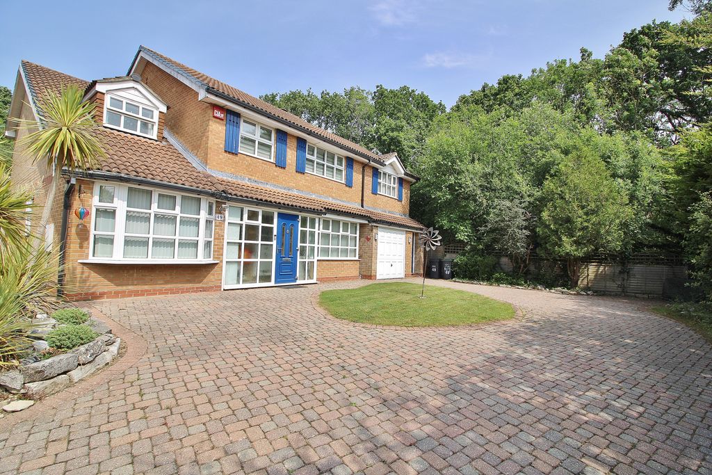 Property photo 1 of 22