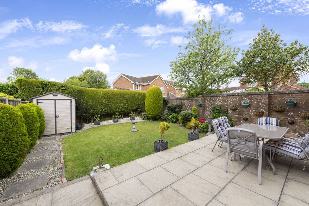 Property photo 2 of 19