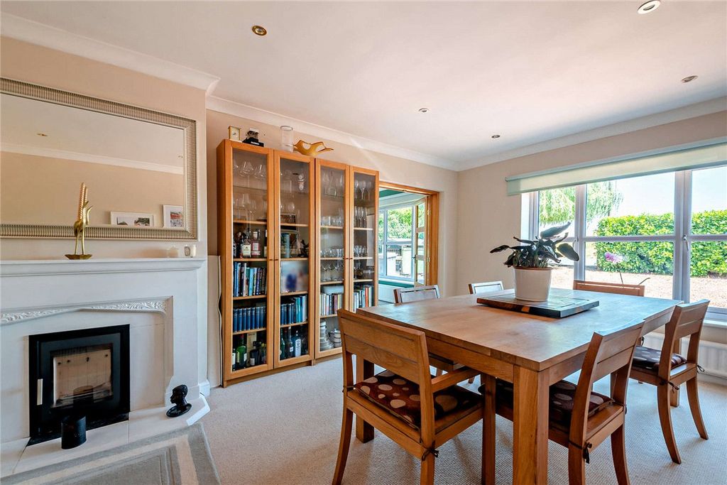 Property photo 3 of 17 Dining Room