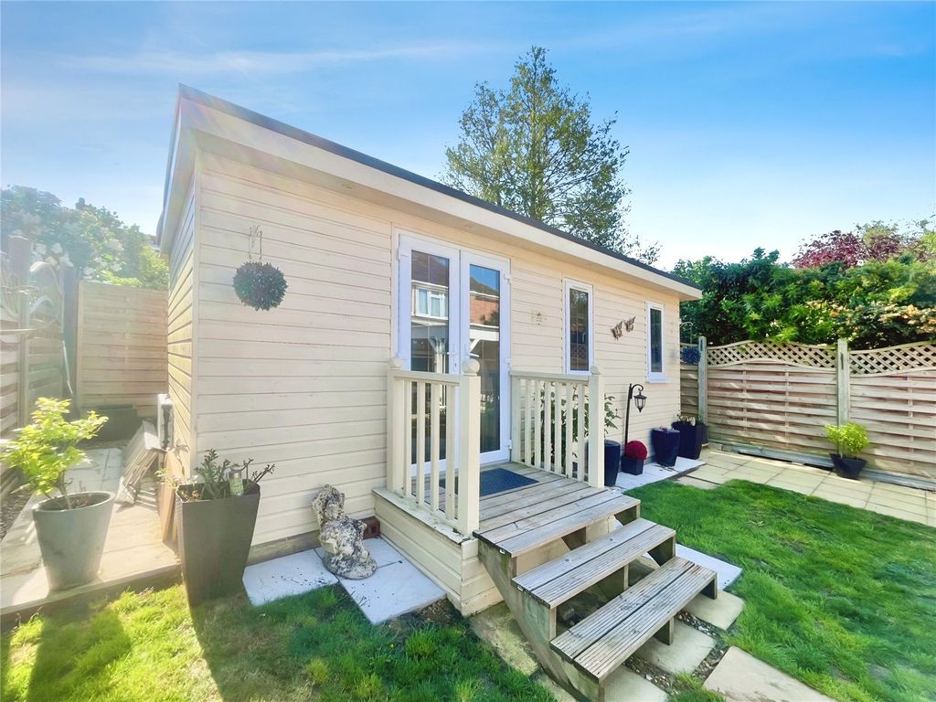 Property photo 3 of 14 Cabin