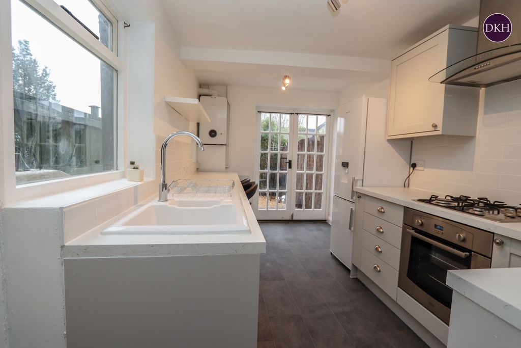 Property photo 2 of 9 Photo 05