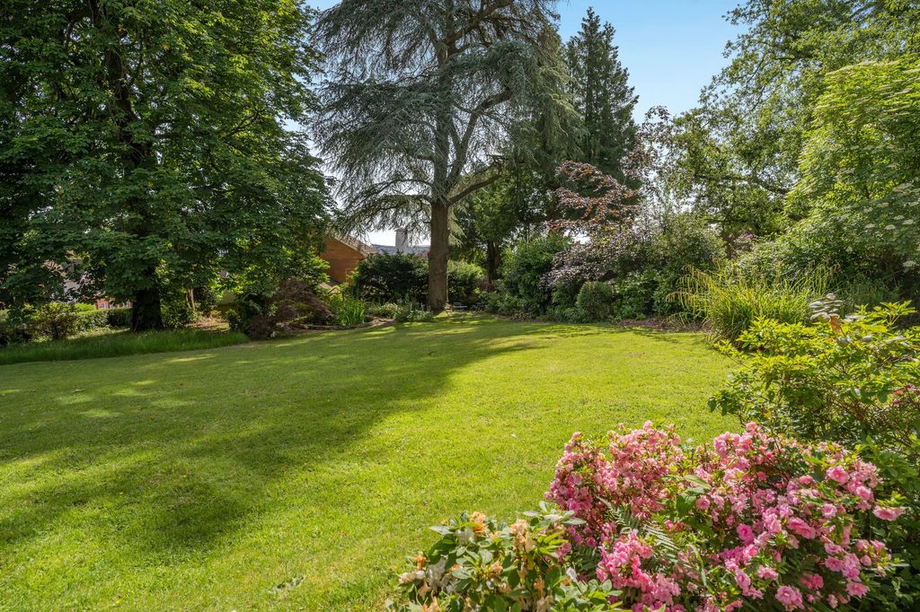 Additional image 33 of 5 bed semi-detached house for saleFields House, 18 Fields Park Avenue, Newport NP20
