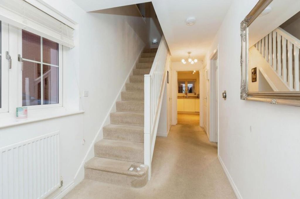 Property photo 2 of 12 Image