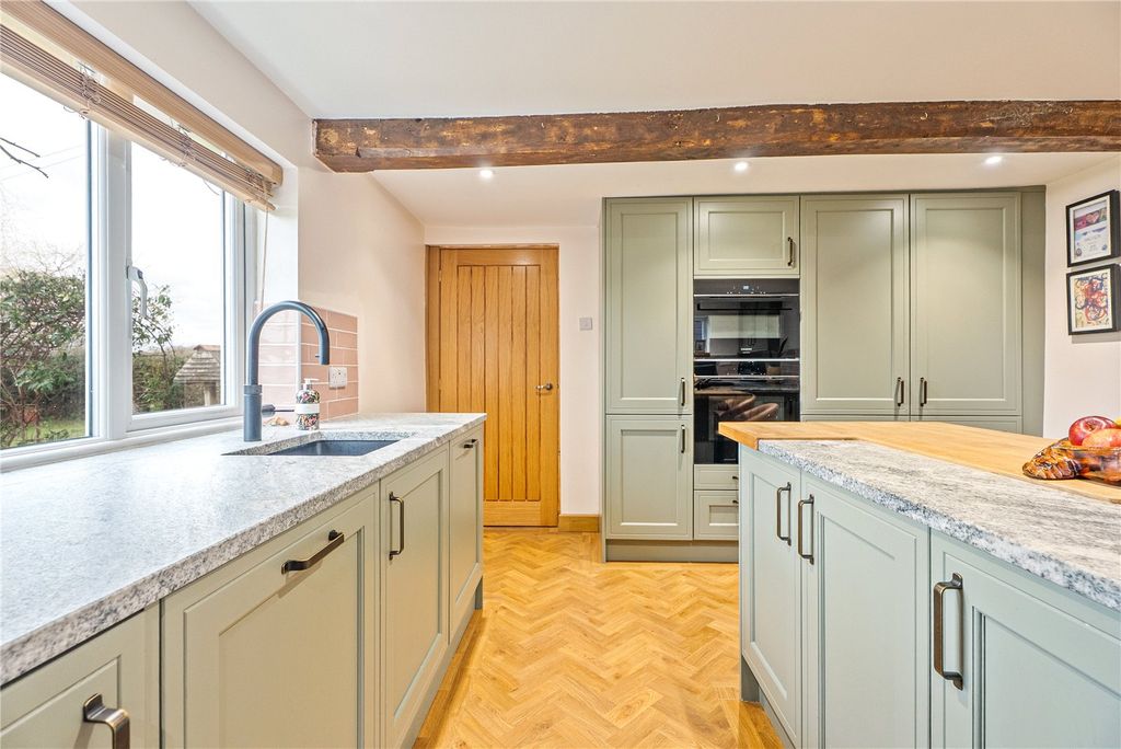 Property photo 3 of 41 Picture No. 46