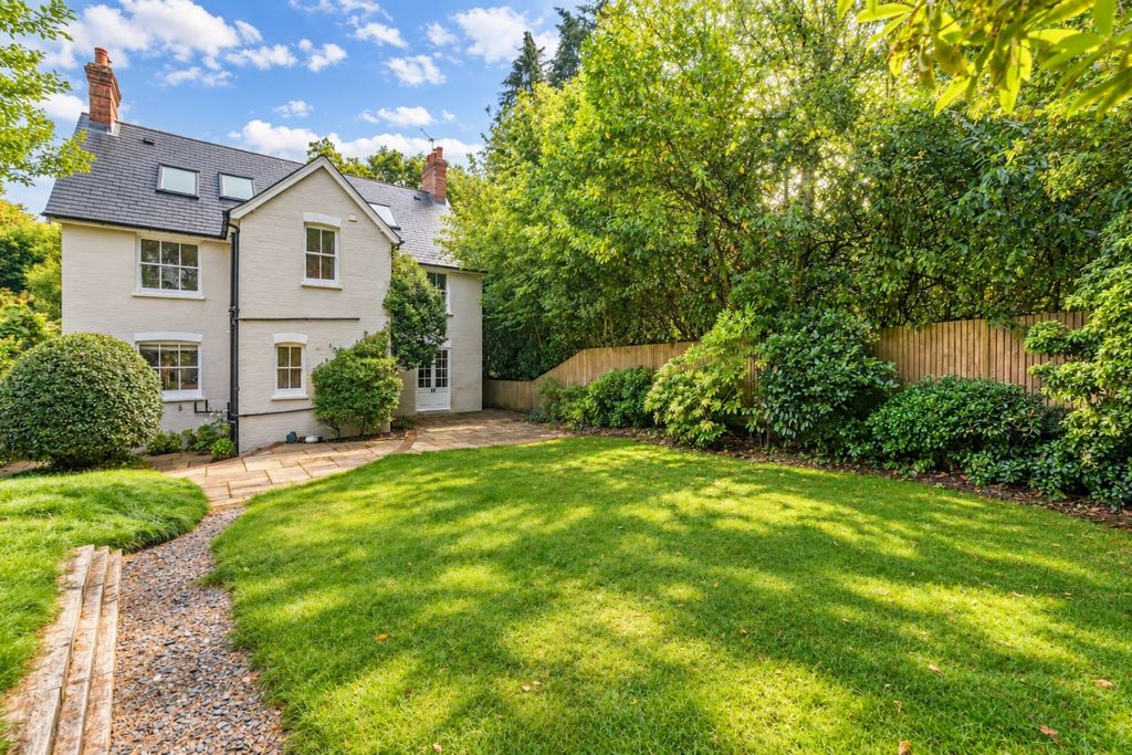 Property photo 1 of 12 External 2