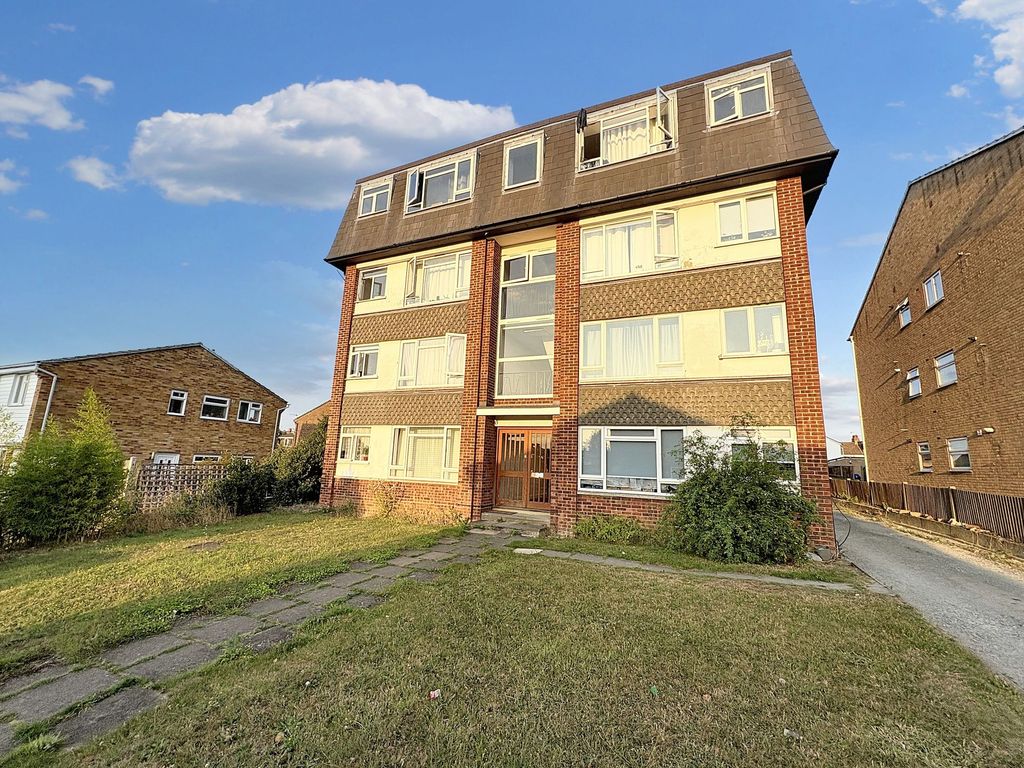 Property photo 1 of 9