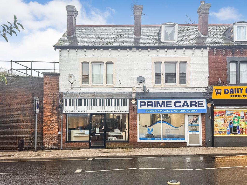 Property photo 1 of 6 3A Park Terrace Courtyard, Park Terrace East, Horsham Rh13 5Dj