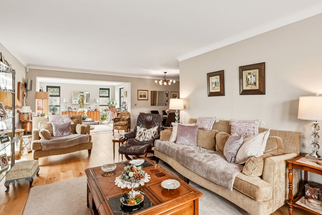 Property photo 2 of 21 Picture 2