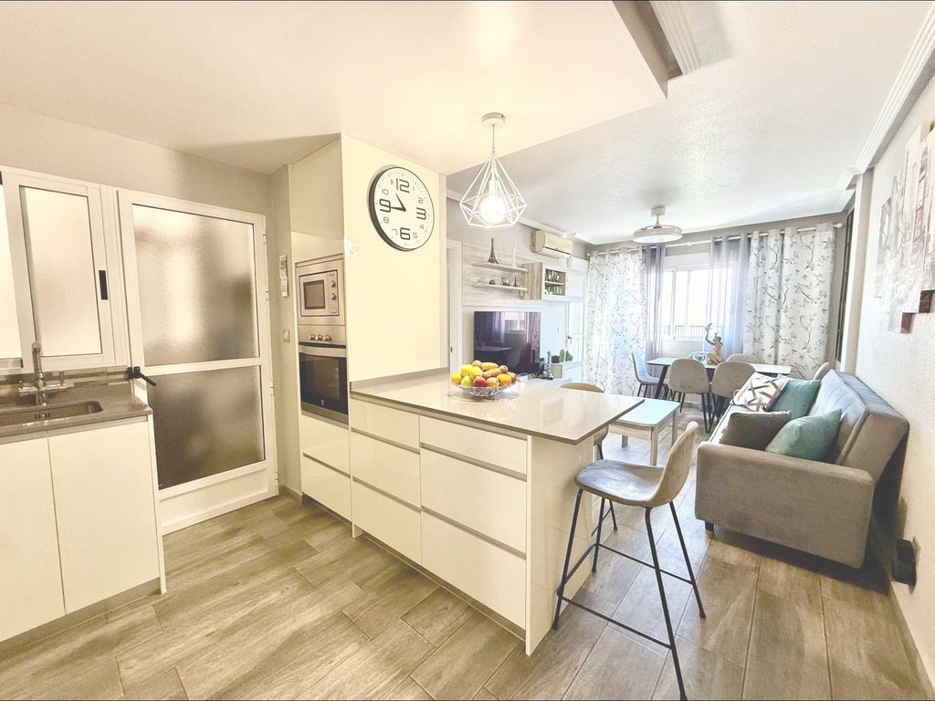 Property photo 2 of 30