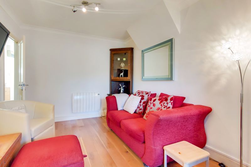 Property photo 2 of 10 Photo 7