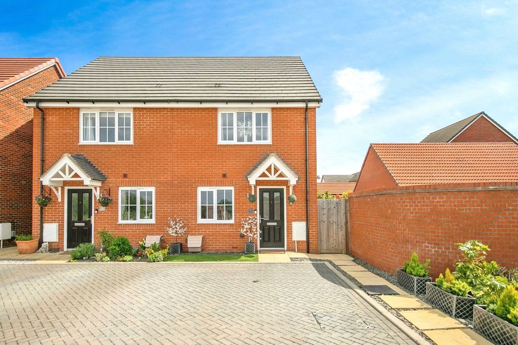 Property photo 1 of 17 Picture No. 01