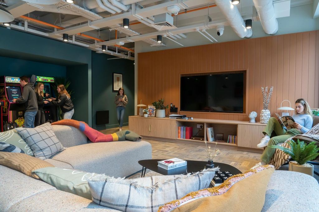 Property photo 2 of 20 Social Games Area-Min.Jpg