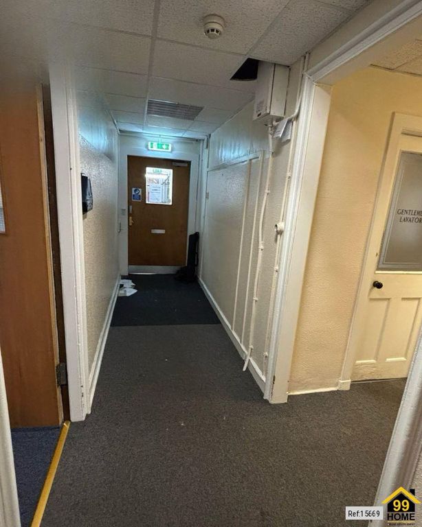 Property photo 3 of 10 Photo 2