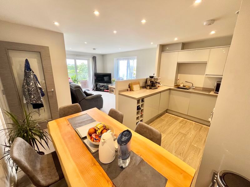 Property photo 2 of 10 Open Plan Space