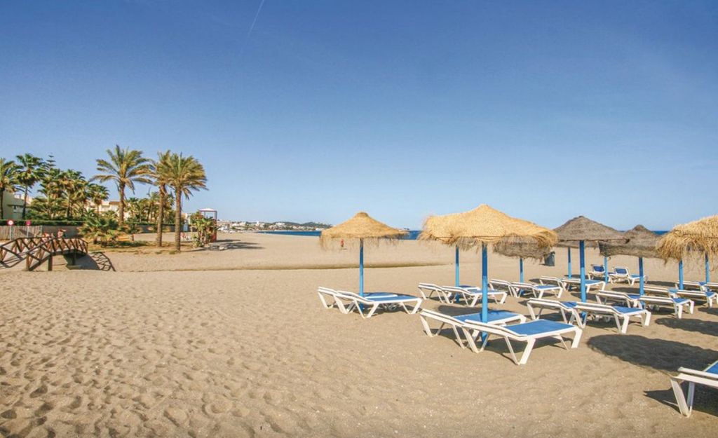 Property photo 3 of 6