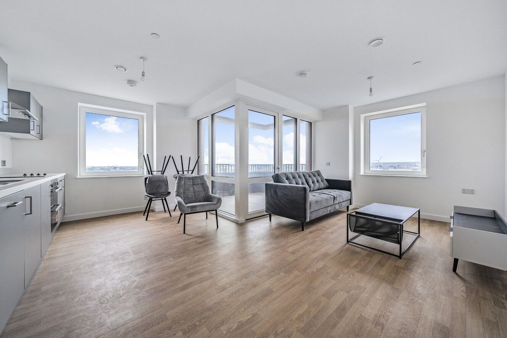 Property photo 1 of 9 Picture No. 17