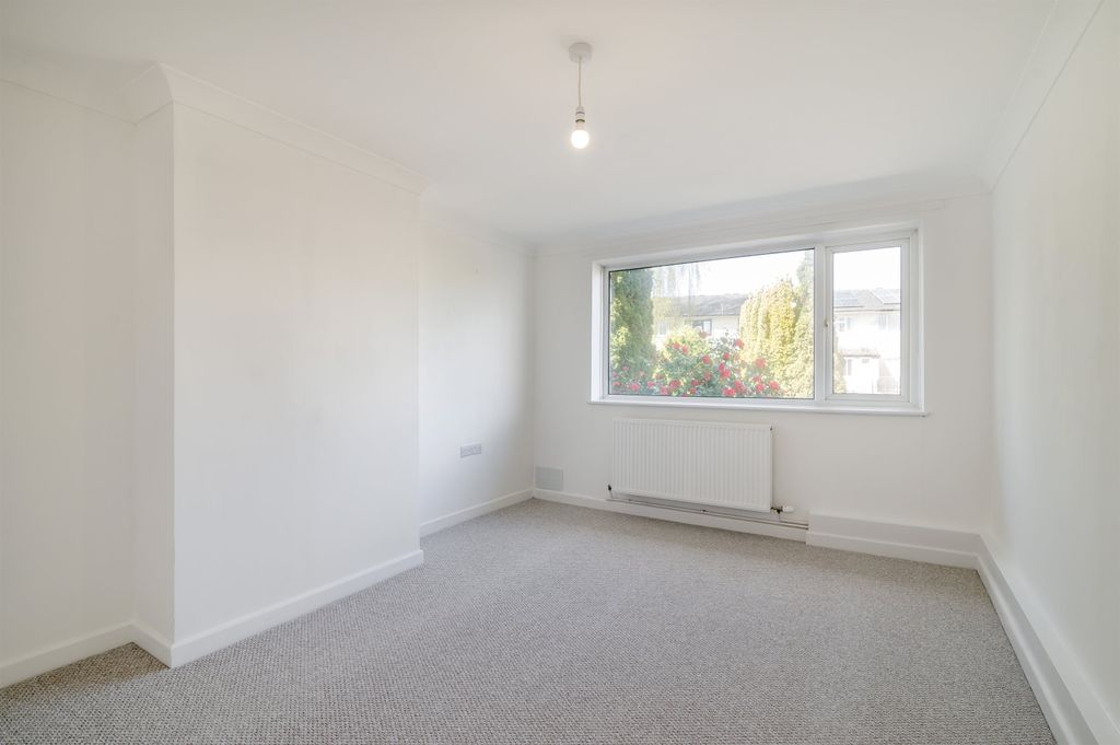 Property photo 3 of 22