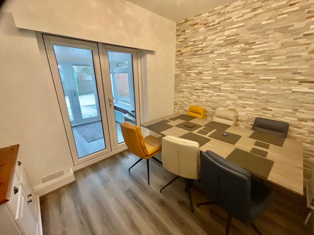 Property photo 3 of 25