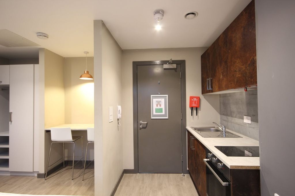 Property photo 2 of 4 A Modern Kitchenette With Sleek Finishes And Ample...