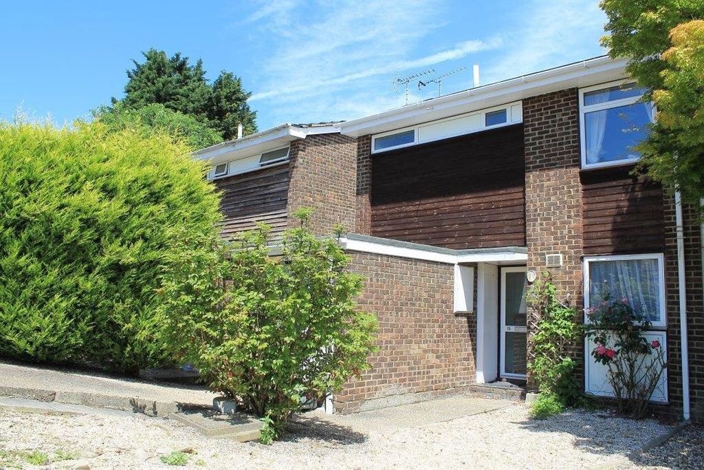Property photo 2 of 27