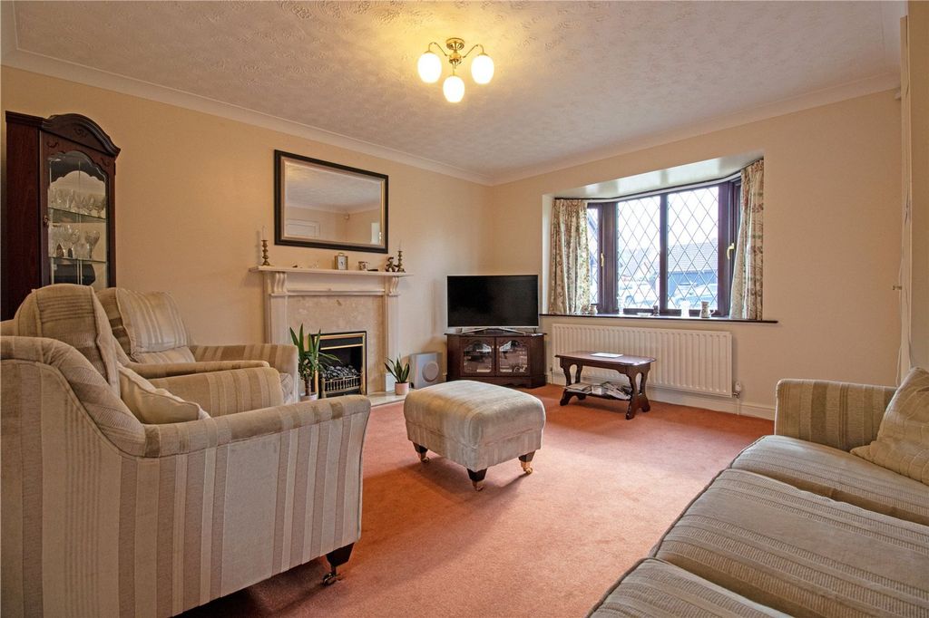 Property photo 3 of 19 Picture No. 03