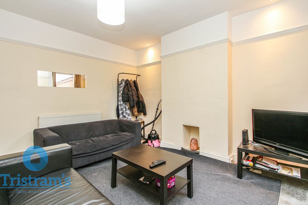 Property photo 2 of 16 Img_2980