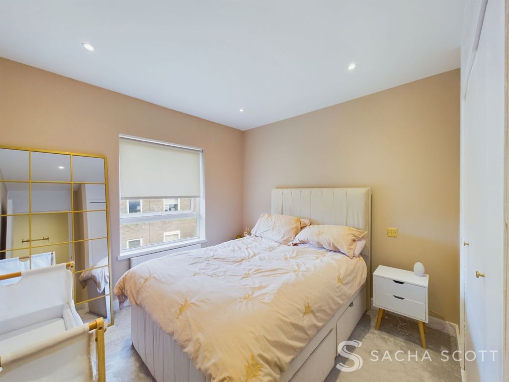 Property photo 2 of 17 Primary Bedroom