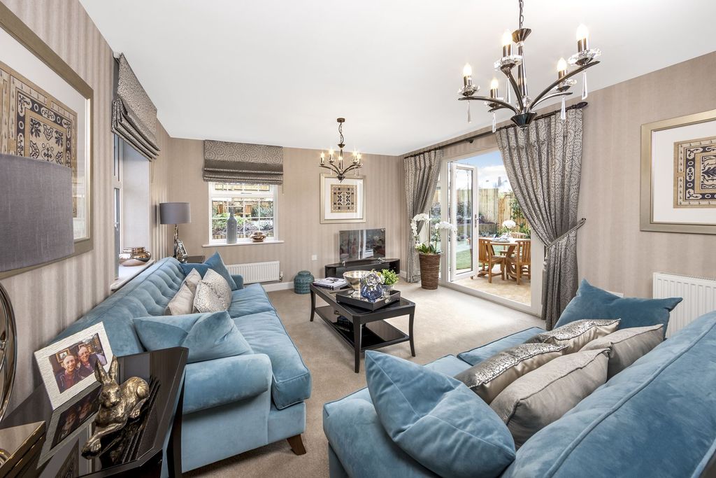 Property photo 2 of 9 Living Room In 4 Bed Layton