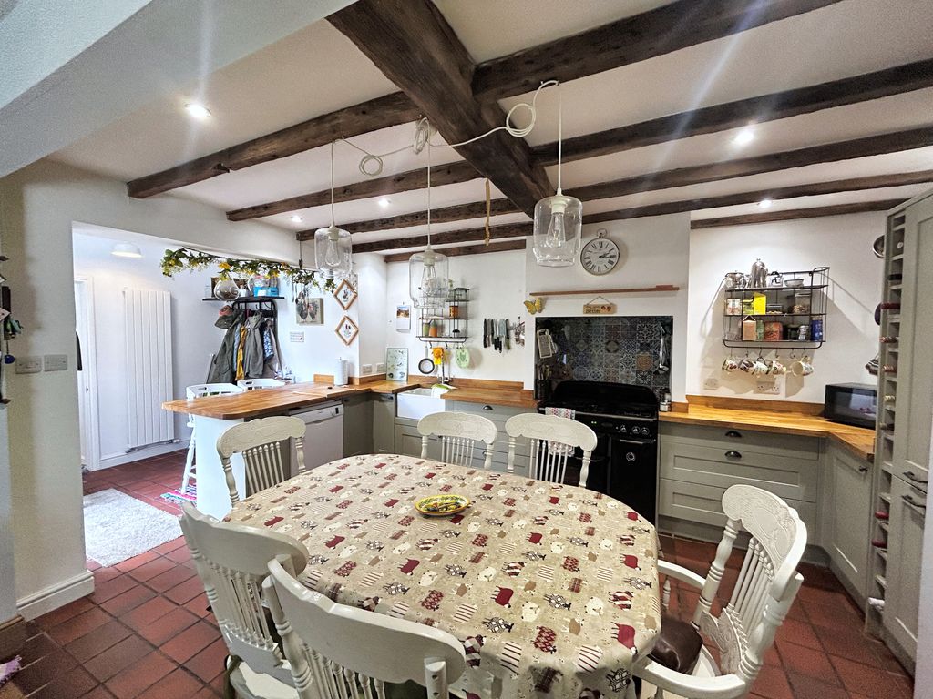Property photo 1 of 23 4E9700CD-2164-4A88-914B-84046A7D2097.Jpg