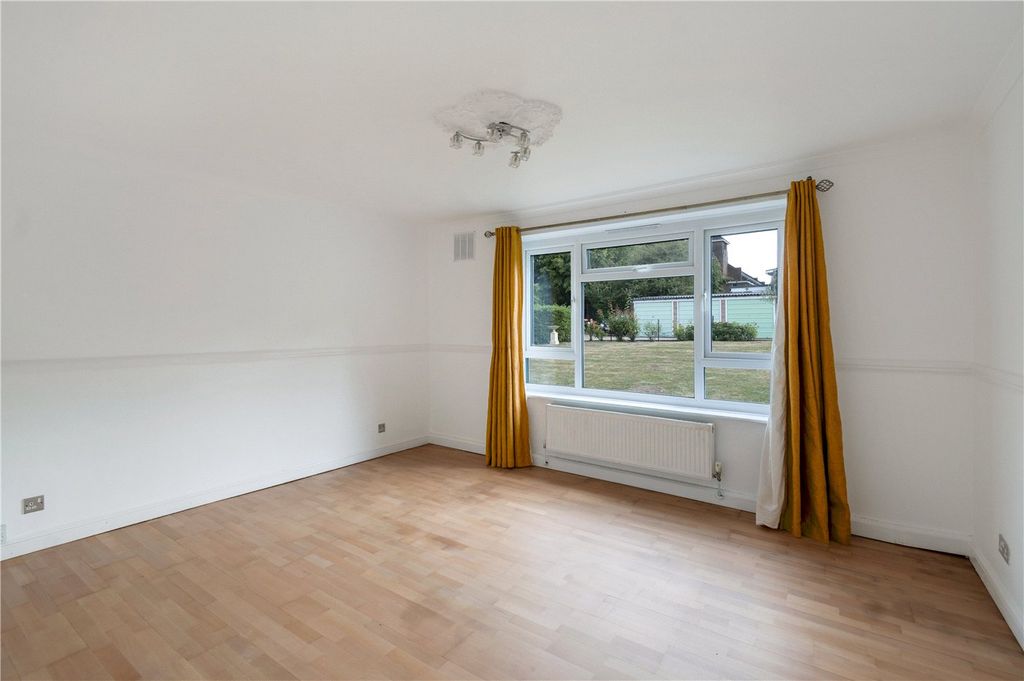 Property photo 3 of 8 Reception Room