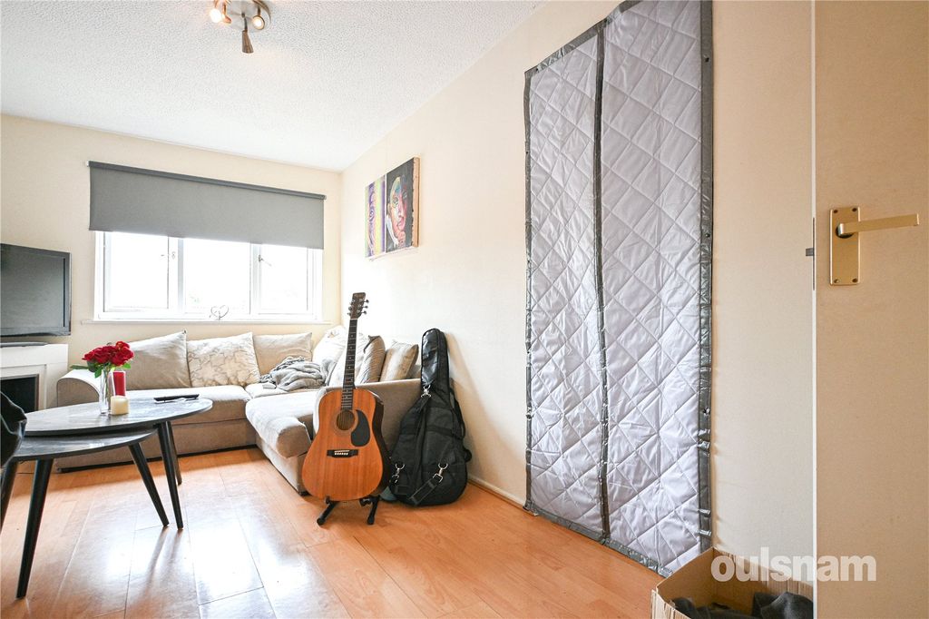 Property photo 3 of 12 Picture No. 11