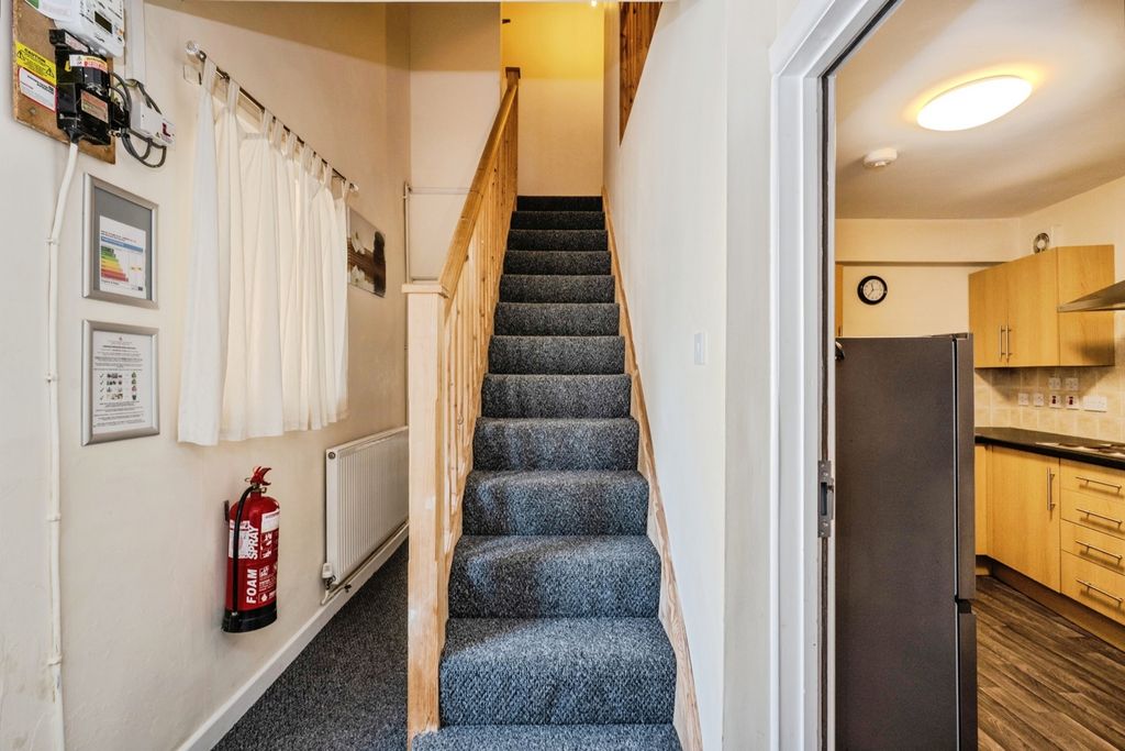 Property photo 2 of 20 Pbox-Img.Jpg