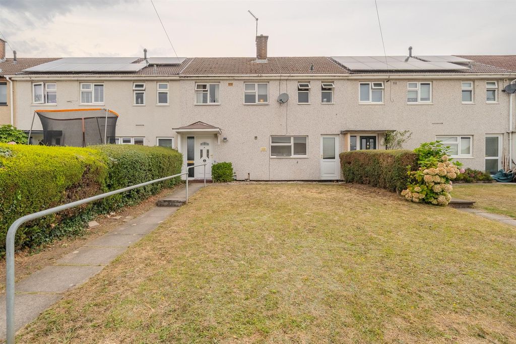 Property photo 1 of 18 5 Ty Pwca Place-18.Jpg