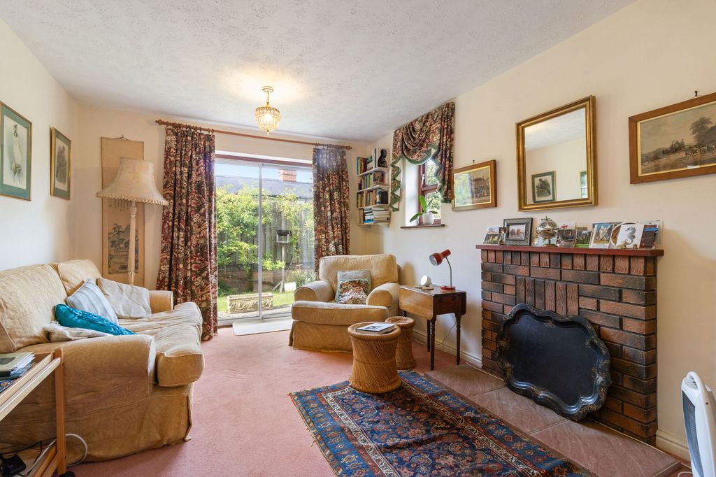 Property photo 2 of 13