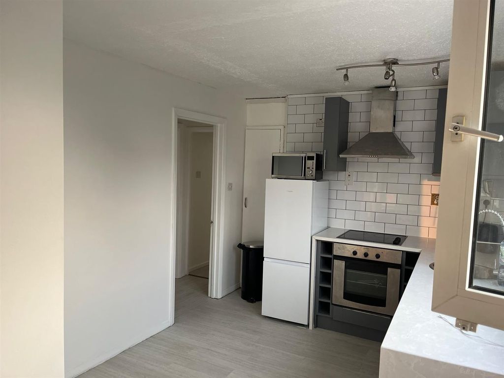 Property photo 3 of 10 Open Plan Kitchen/Sitting Area