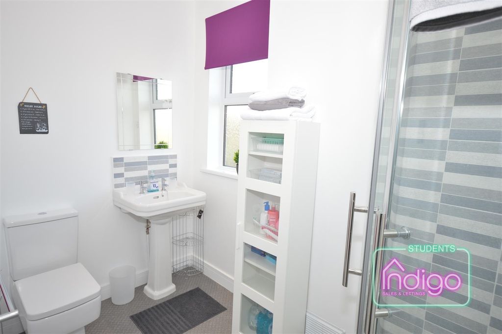 Property photo 3 of 23 2017-09-14 10.34.39.Jpg