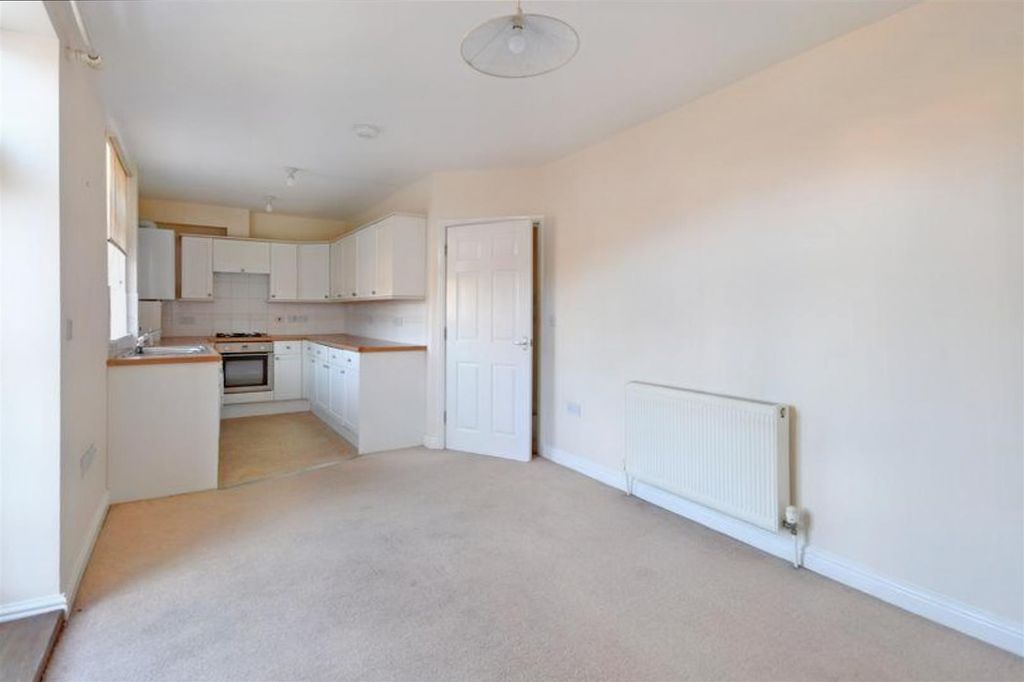 Property photo 3 of 10 44905d71-A8Bd-430d-Bc94-8Effe358E17A.Jpeg