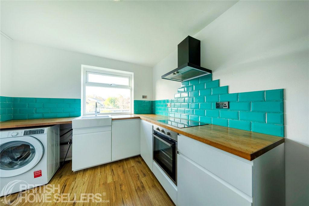 Property photo 2 of 11 Picture No. 09