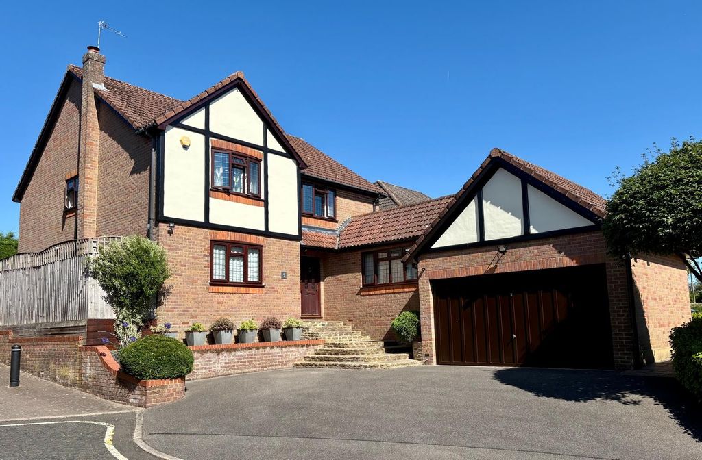 Property photo 1 of 10