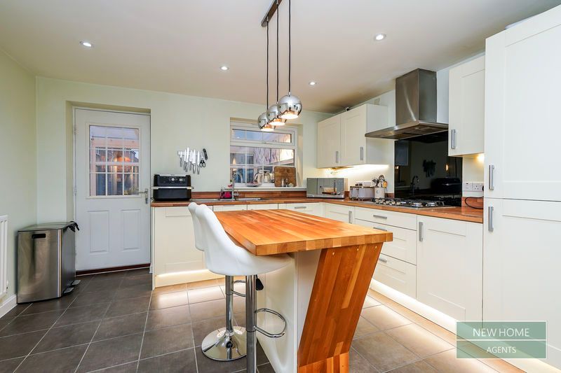 Property photo 3 of 31 Photo 14