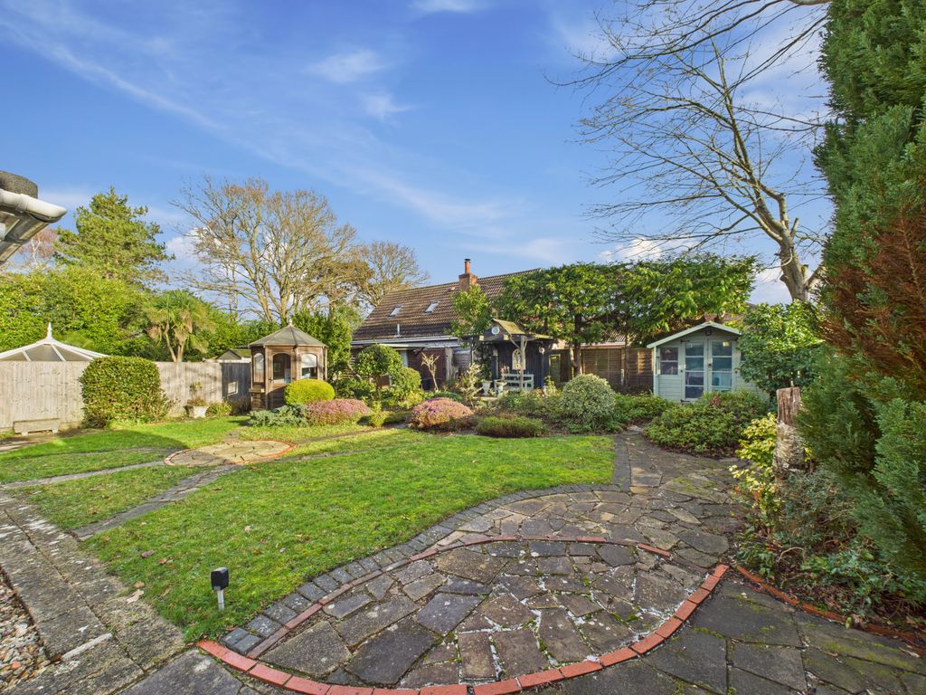 Property photo 3 of 16 Gallery