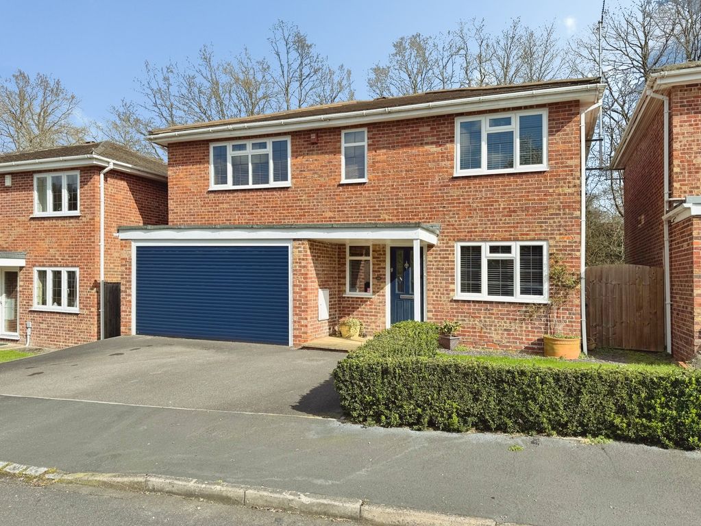 Property photo 1 of 19 Pbox-Img.Jpeg