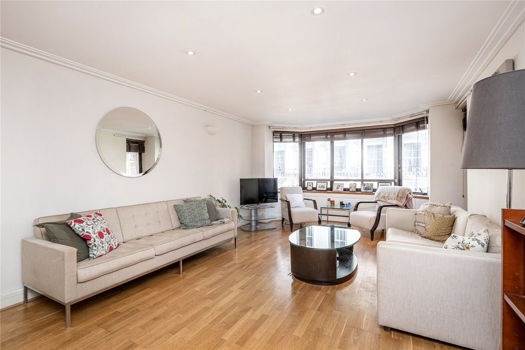 Property photo 1 of 10 Reception Room